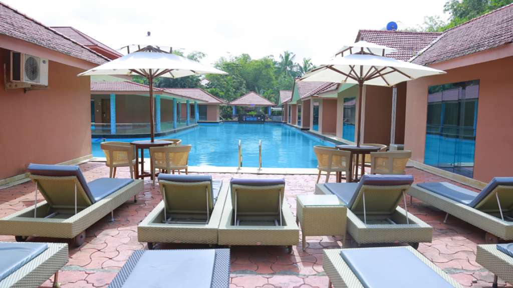 SAJ Earth Resort
