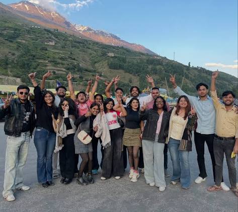 Oravia Travels