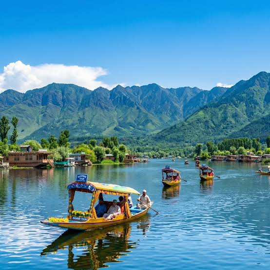 Kashmir Tour by Enroute Travel, Jammu and Kashmir, India