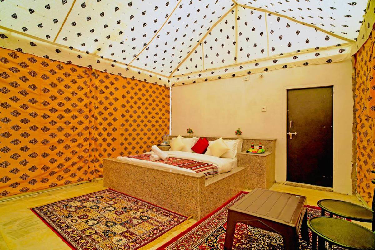 Tent Room